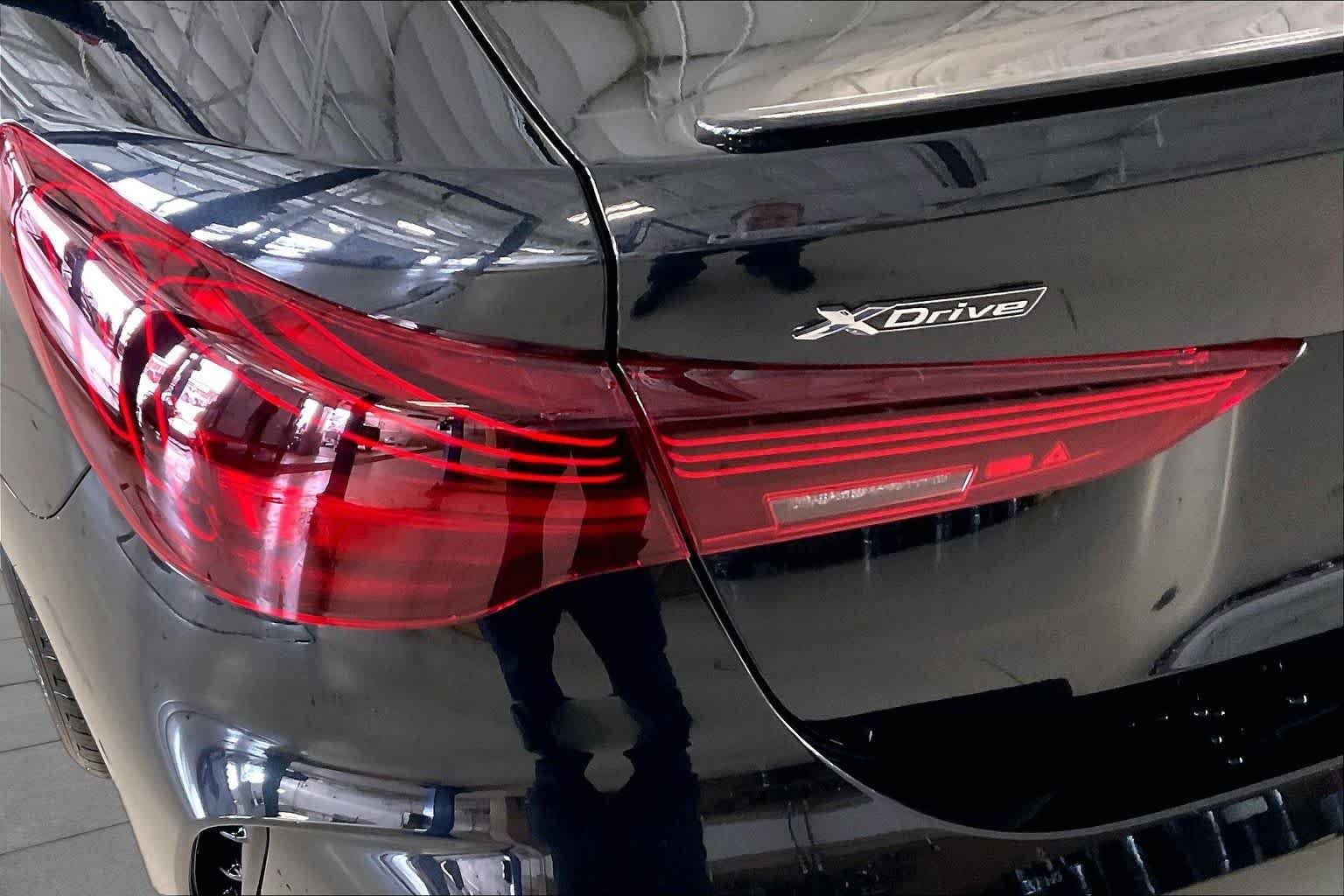 New 2027 Black Sapphire Metallic BMW 430i xDrive image 14