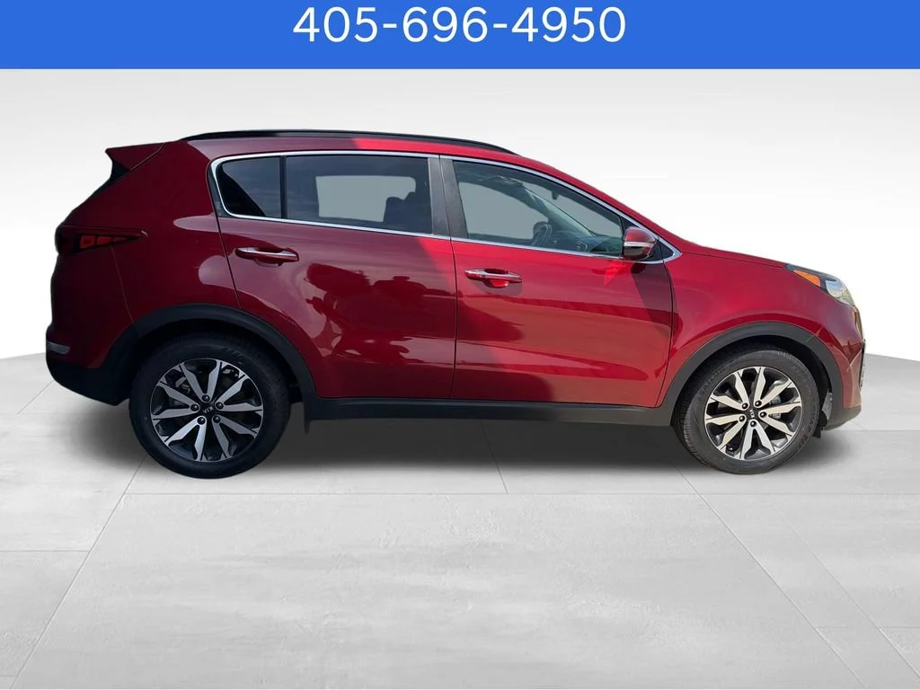Pre-Owned 2019 Kia Sportage EX
