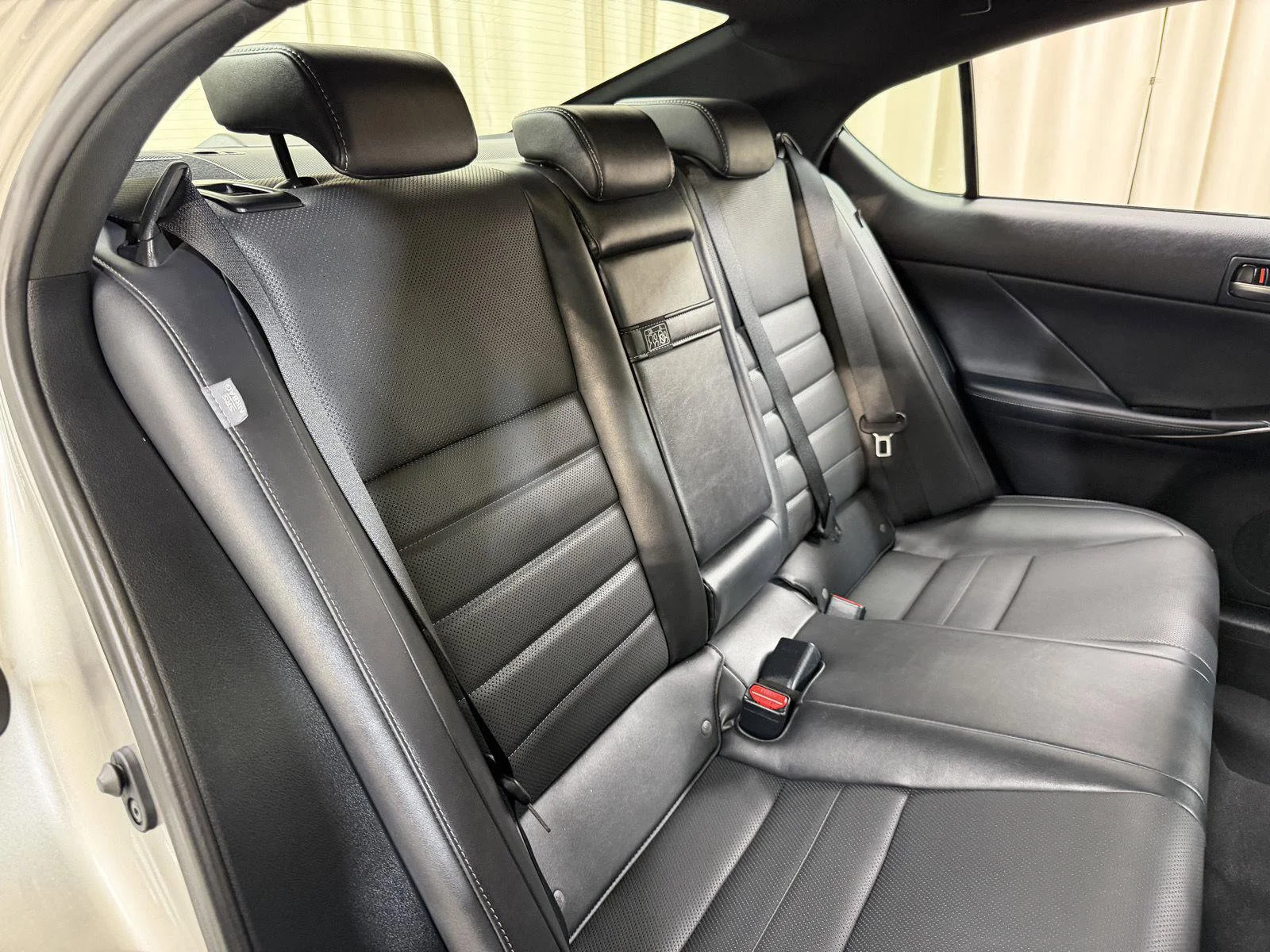 Used 2022 Silver Lexus 350 F SPORT image 39