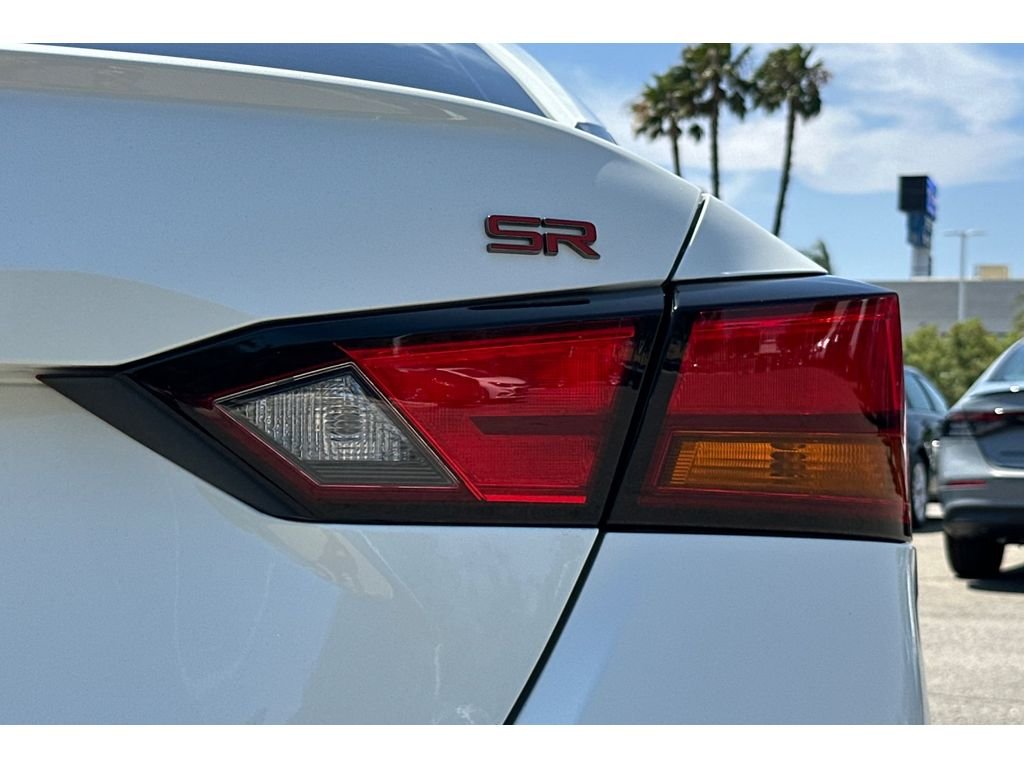 Used 2023 Pearl White Tricoat Nissan 2.5 SR image 50