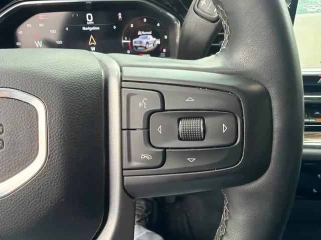 Used 2024 Onyx Black GMC Elevation image 11
