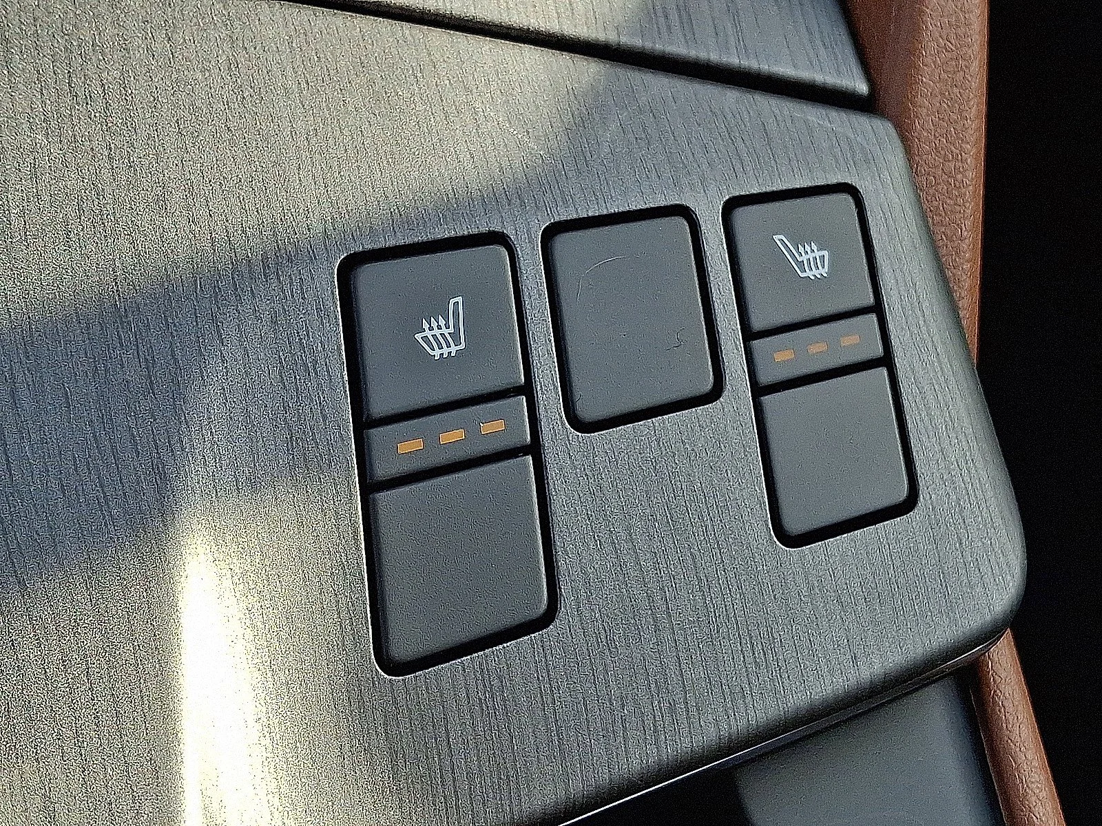 New 2026 Shadow Matte Gray Kia X-Line image 11