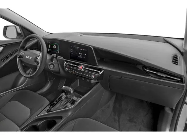 Used 2024 Snow White Pearl Kia LX image 19