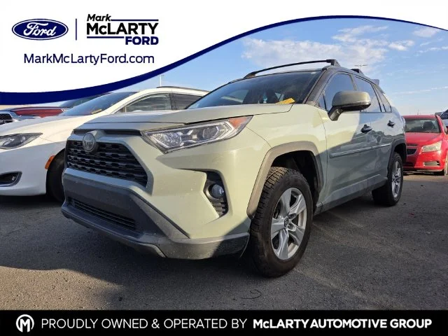 2020 Toyota RAV4 Hybrid XLE