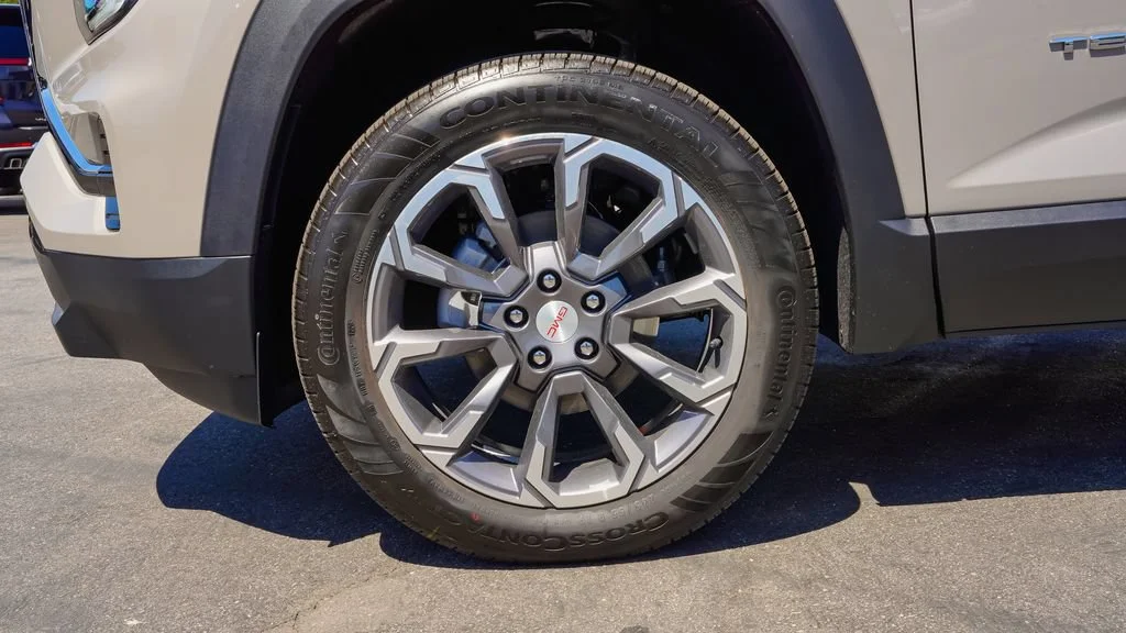 New 2026 Riverstone Metallic GMC Elevation image 7