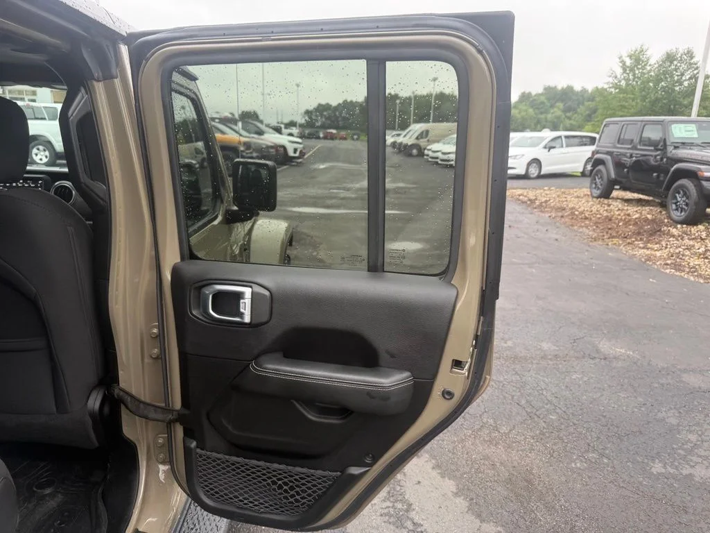 Used 2020 Green Jeep Overland image 58