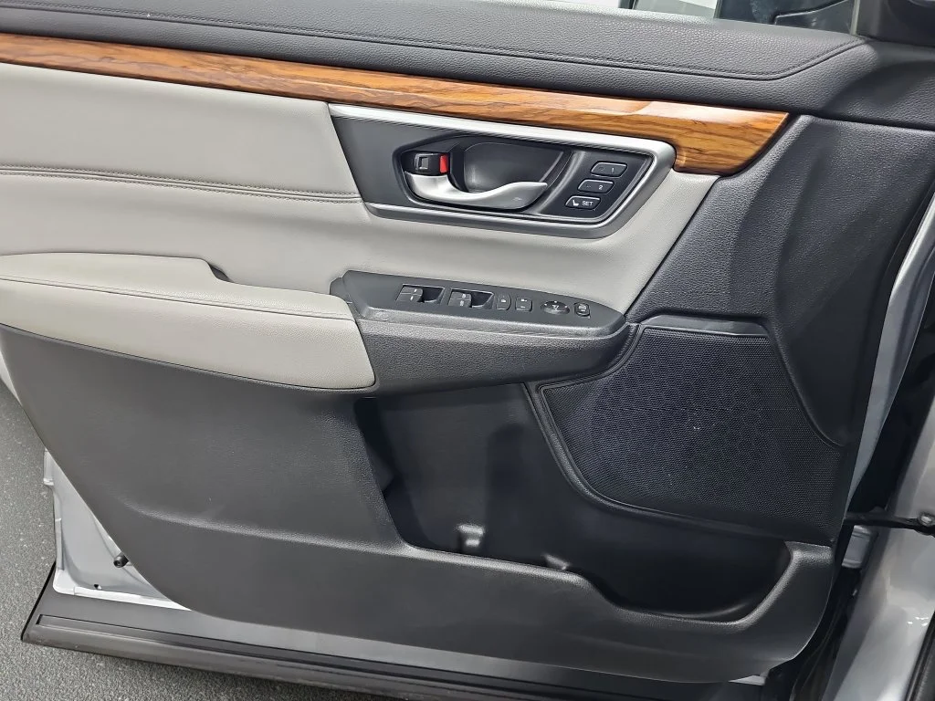 Used 2019  Honda EX-L image 29