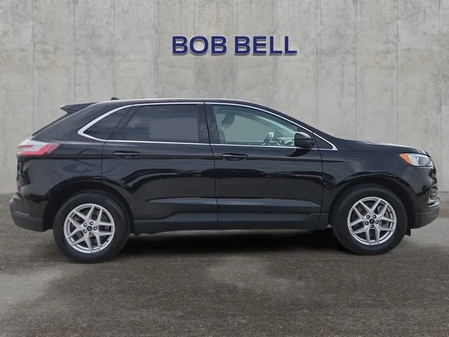 Used 2024 Black Ford SEL image 6