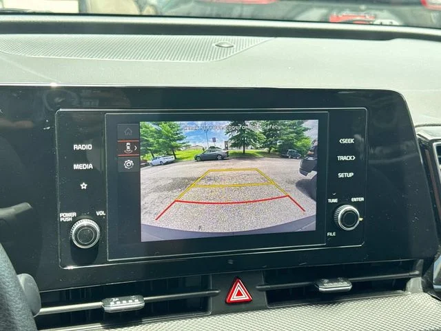 Used 2024 White Kia LX image 34