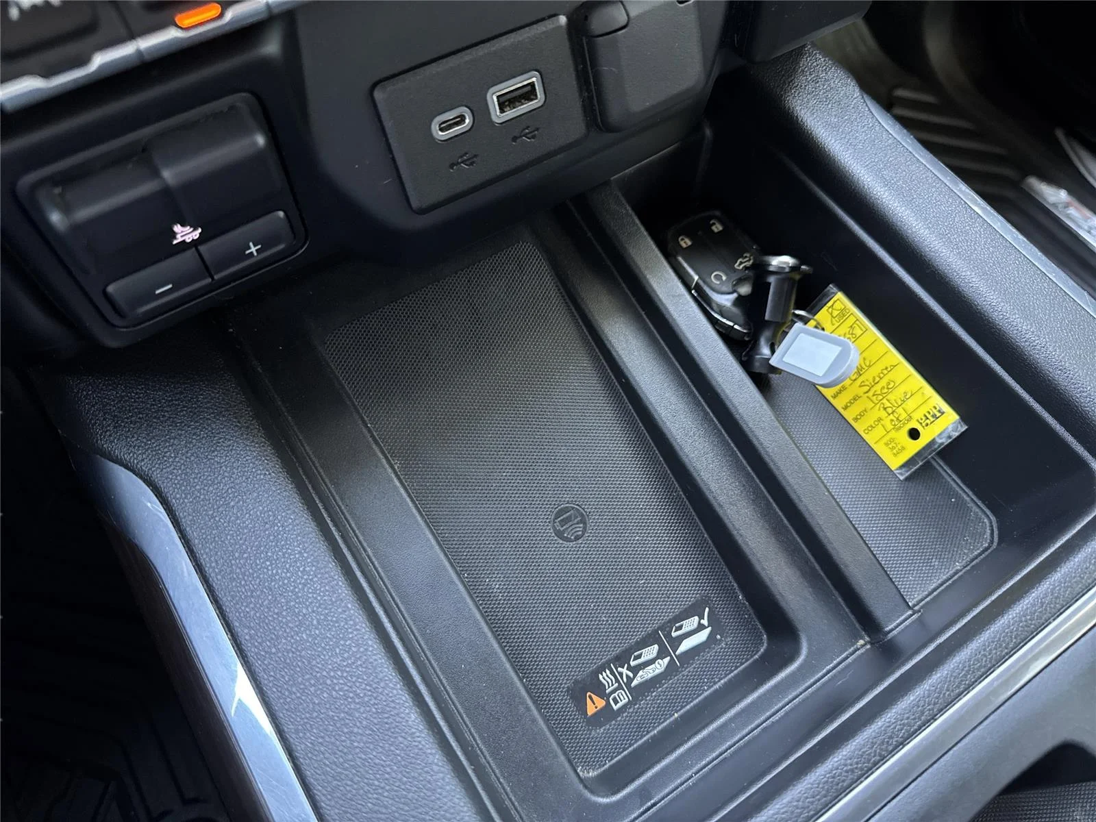 Used 2019 Pacific Blue Metallic GMC SLT image 29