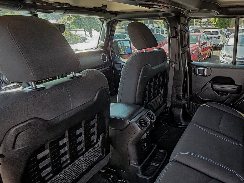 Used 2022 Gray Jeep Unlimited Rubicon 4xe image 33
