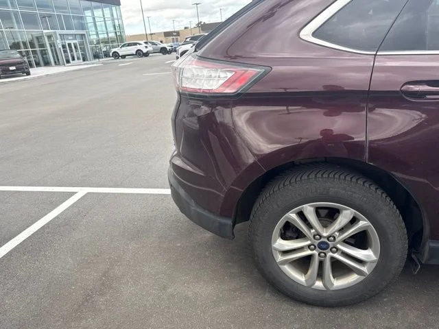 Used 2018 Red Ford SEL image 6