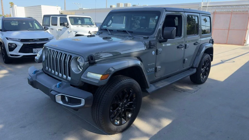 Used 2023 Gray Jeep Sahara 4xe image 3