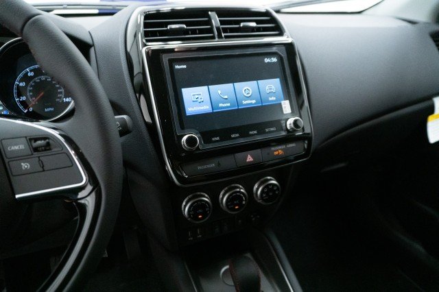 New 2027 Labrador Black Pearl Mitsubishi 2.0 LE 2WD image 30