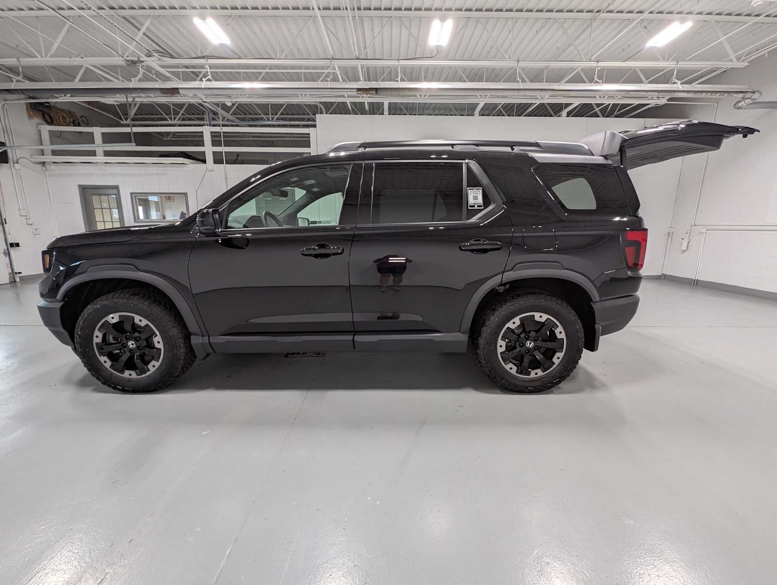 New 2026 Crystal Black Pearl Honda TrailSport Elite image 10