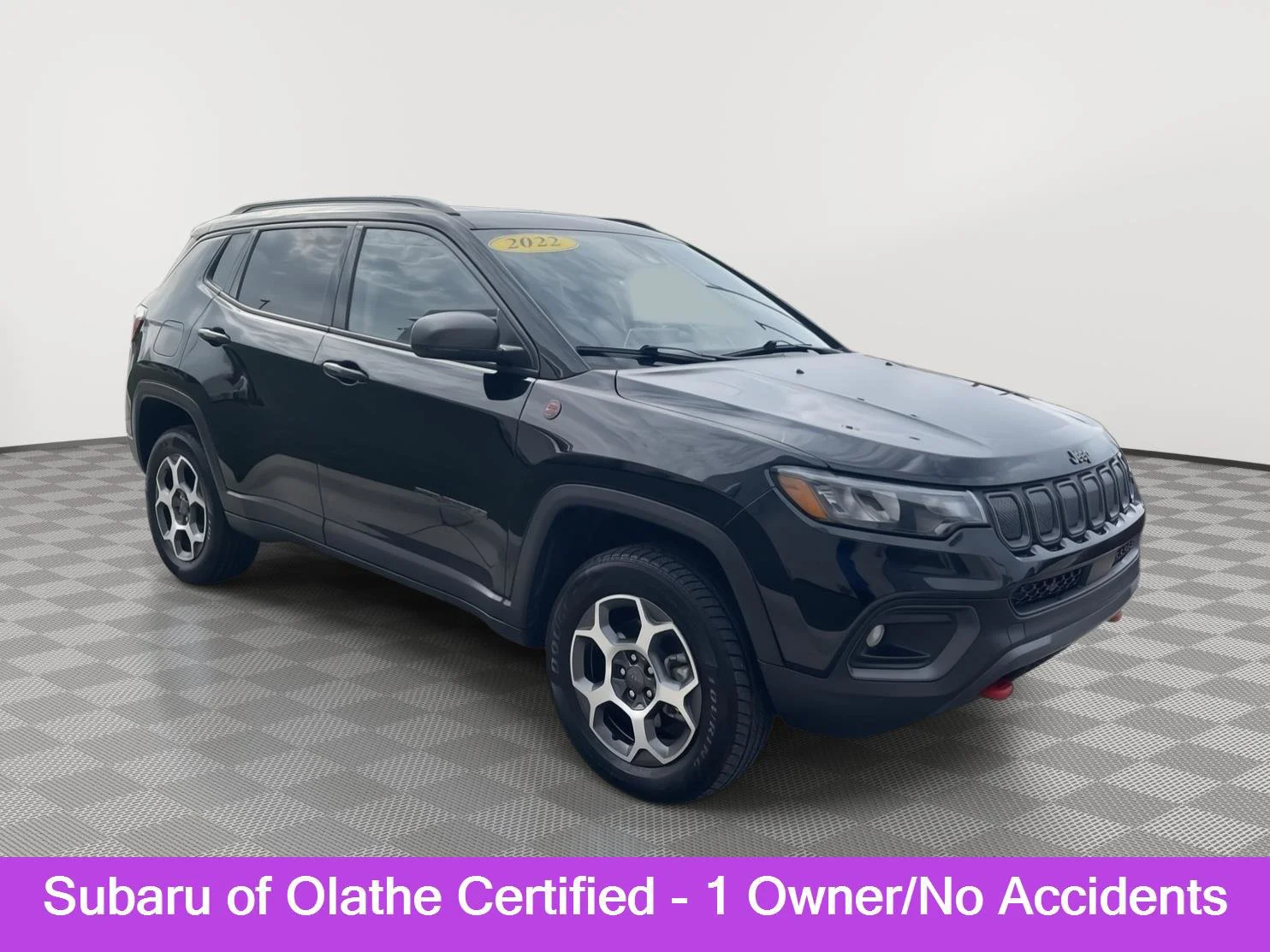 Used 2022 Diamond Black Crystal Pearlcoat Jeep Trailhawk image 1