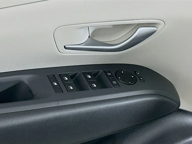New 2026 Hyundai TUCSON SE