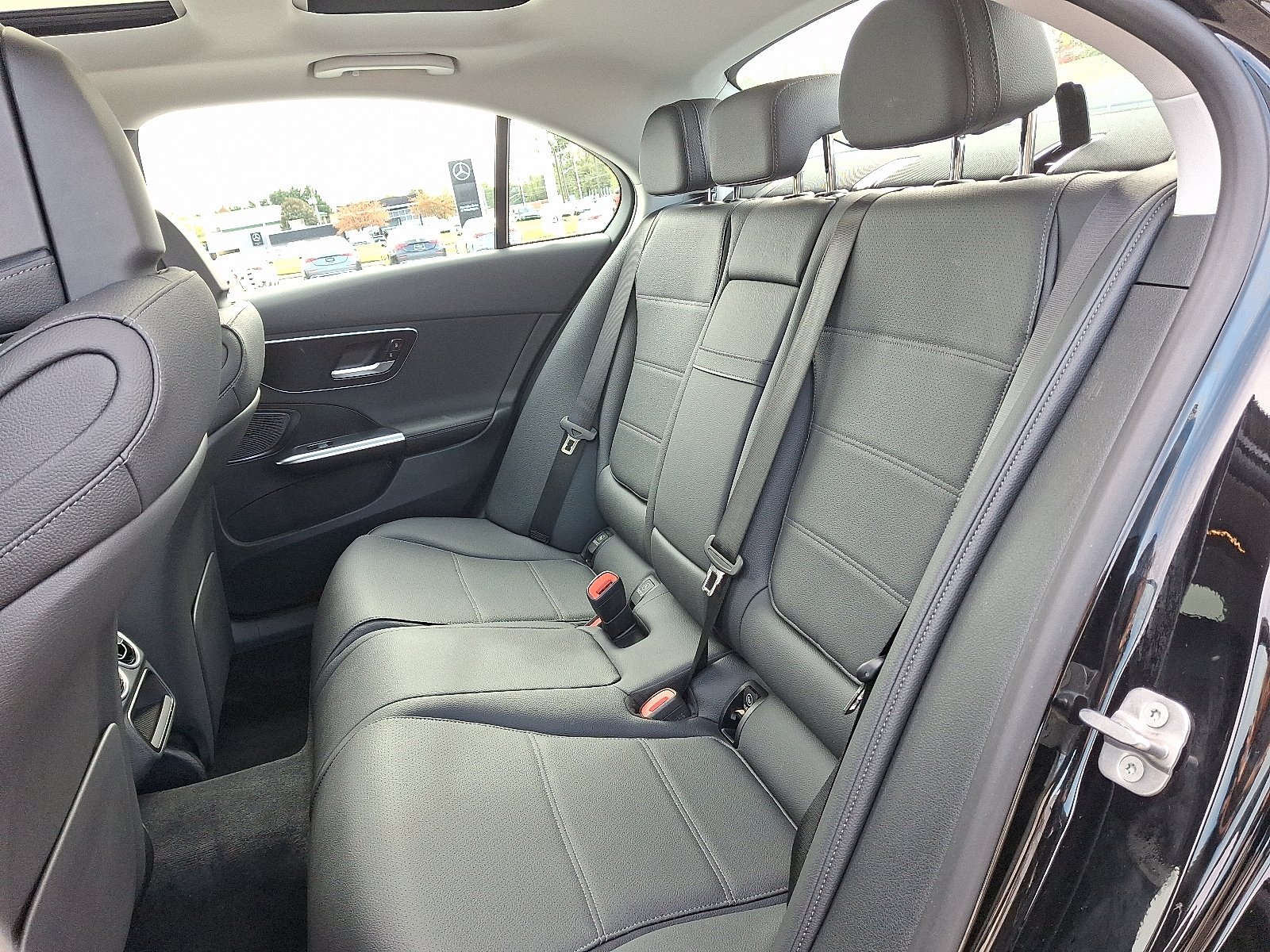 2025 Mercedes-Benz C-Class Sedan C 300 - Photo 9