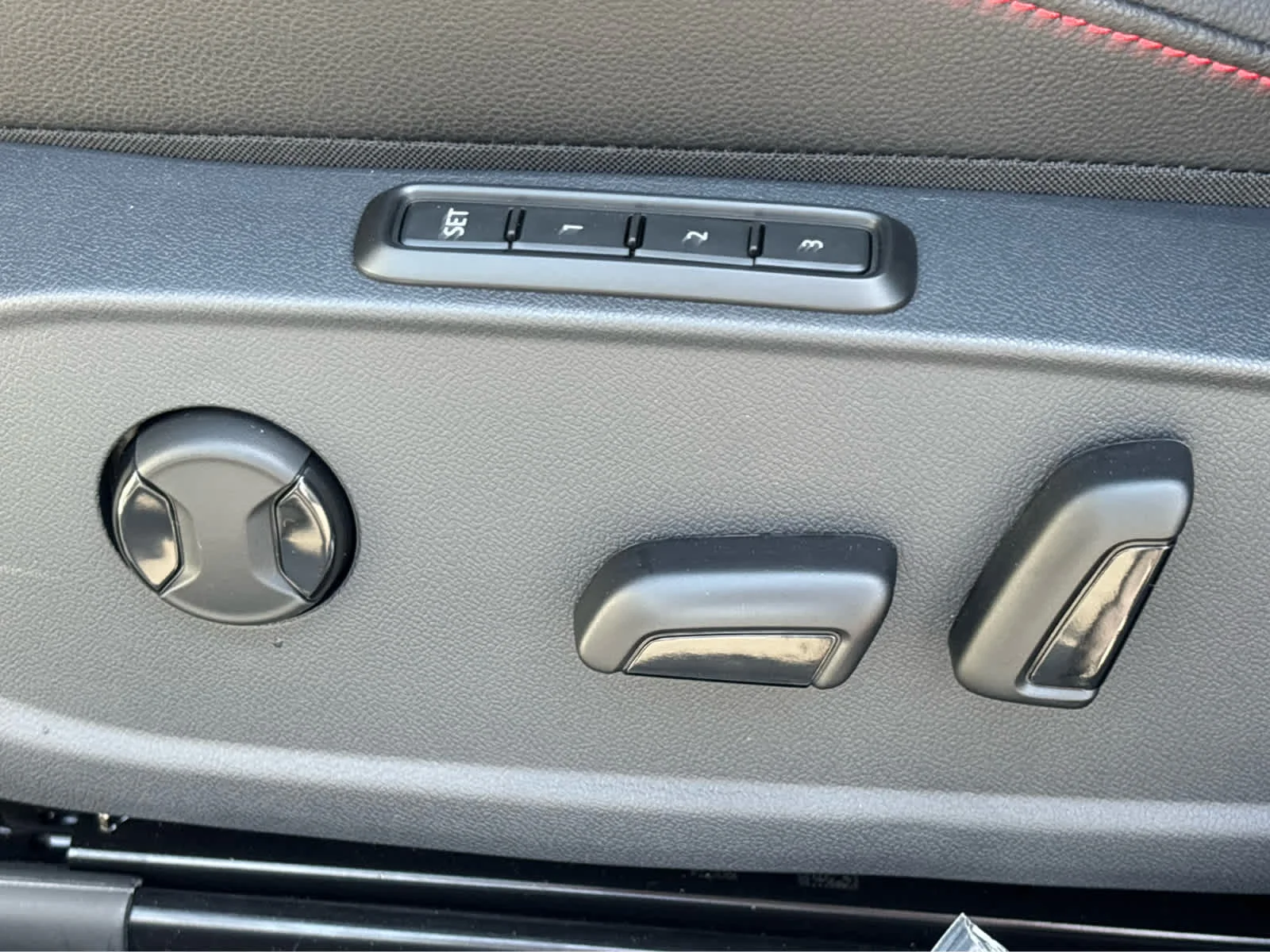 New 2026 PURE WHITE Volkswagen Autobahn image 17