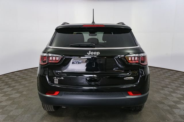 Used 2023 Black Jeep Latitude image 9