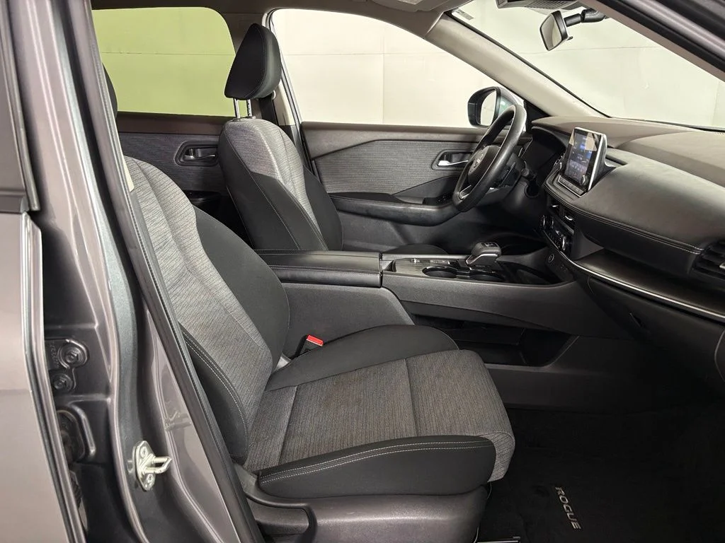 Used 2023 Gray Nissan SV image 40
