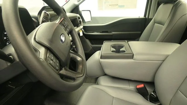 New 2026 Oxford White Ford XL image 17