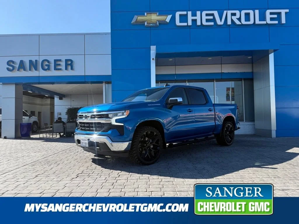 Used 2022 Glacier Blue Metallic Chevrolet LT image 1
