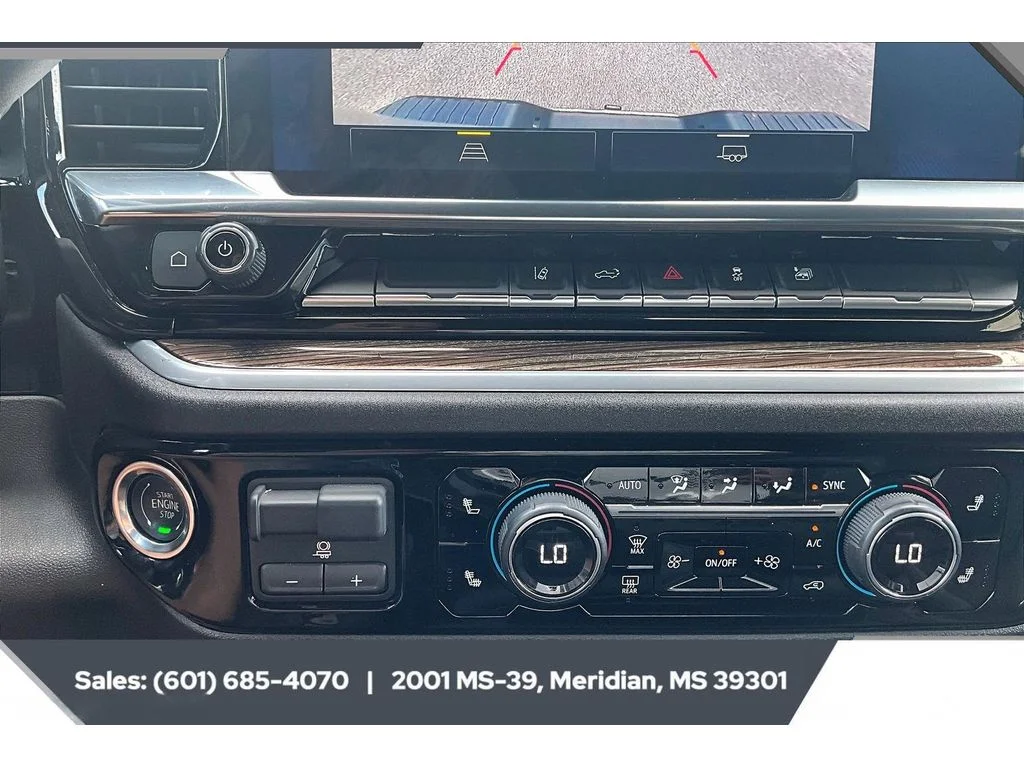 Used 2025 STERLING GRAY METALLIC Chevrolet LT image 22
