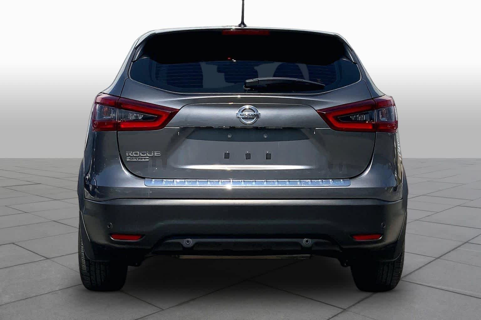 Used 2021 Gun Metallic Nissan S image 5