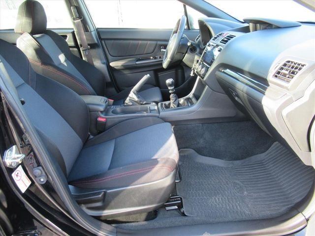 Used 2020 Black Subaru Premium image 9