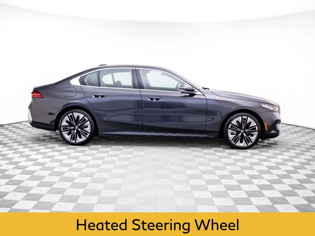 2024 BMW 5 Series 540i - Photo 7