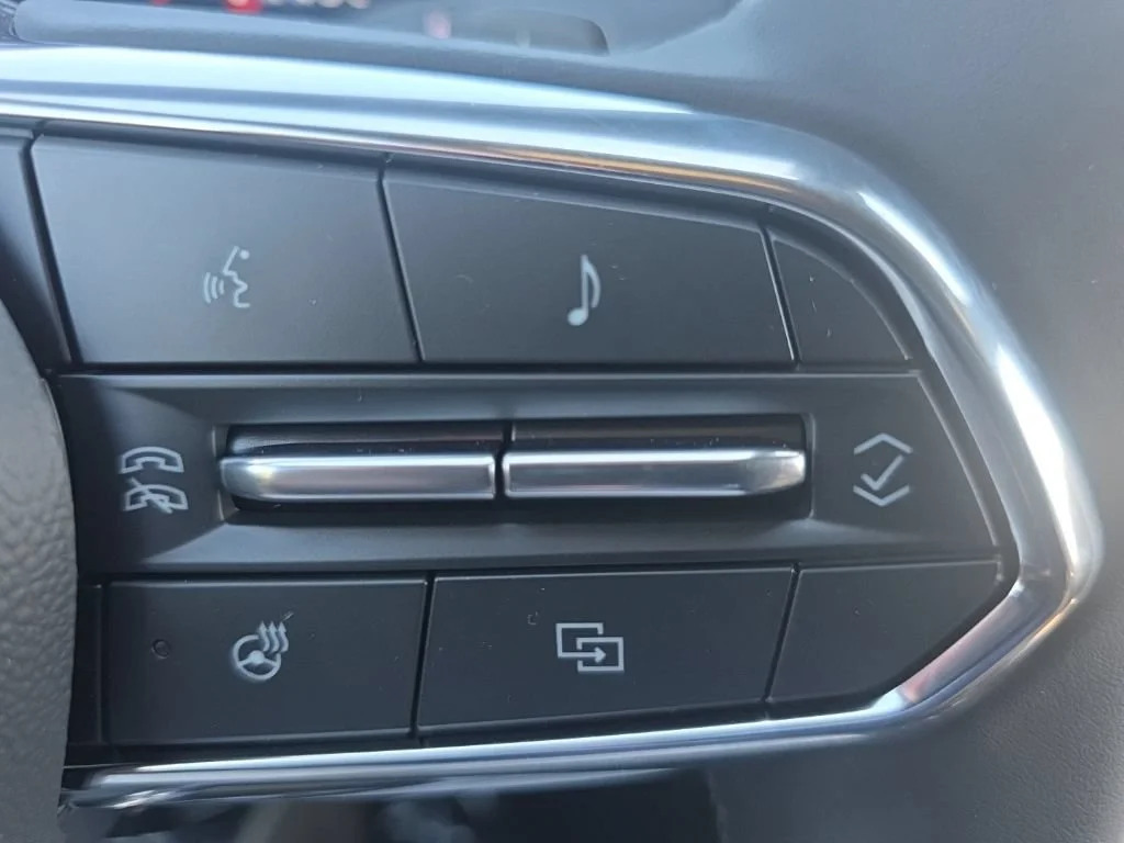2027 Chevrolet Equinox ACTIV - Photo 12