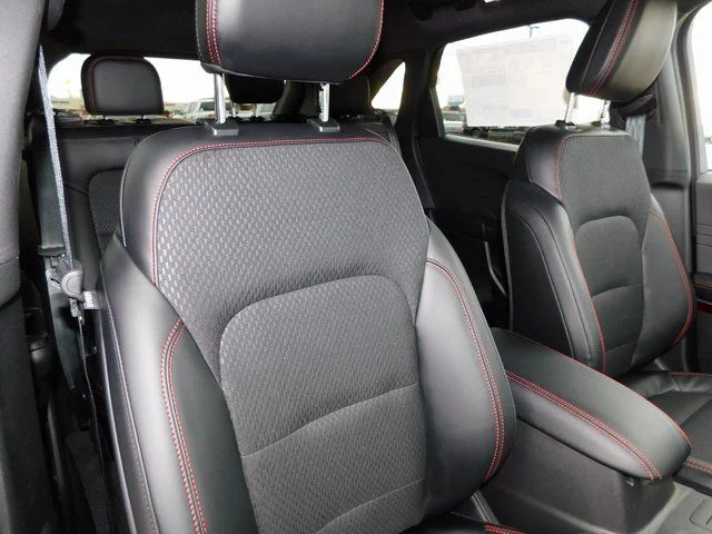 New 2026 Agate Black Metallic Ford ST-Line image 19