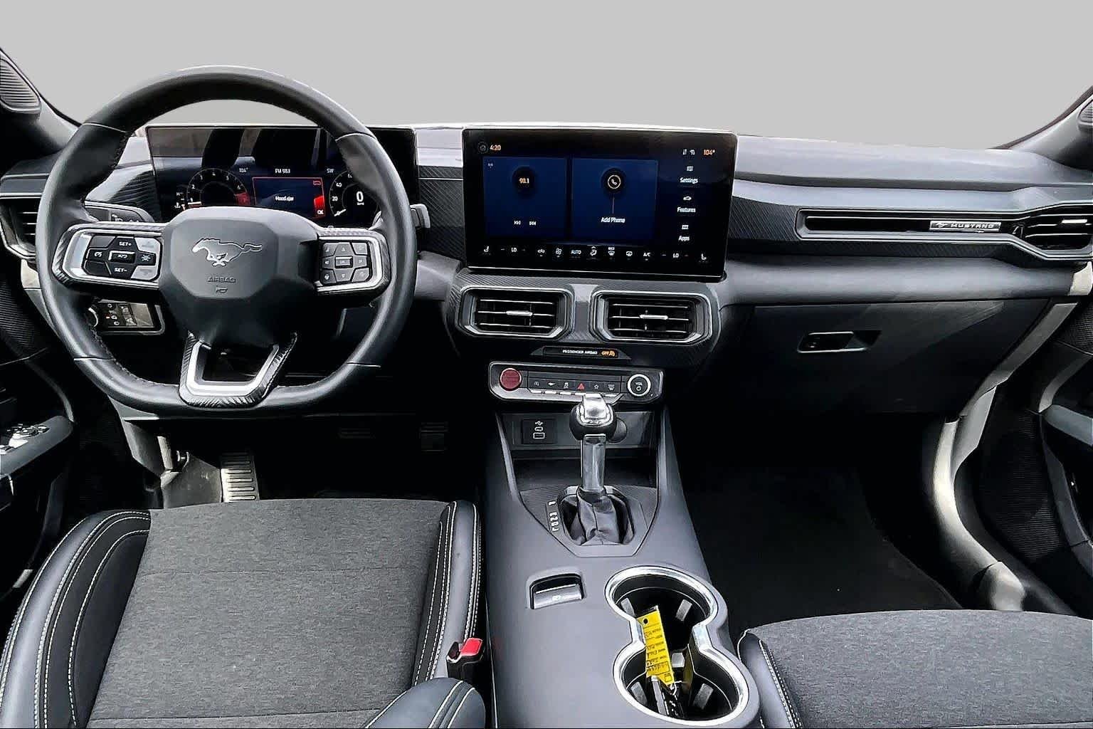 Used 2025 Oxford White Ford EcoBoost image 16