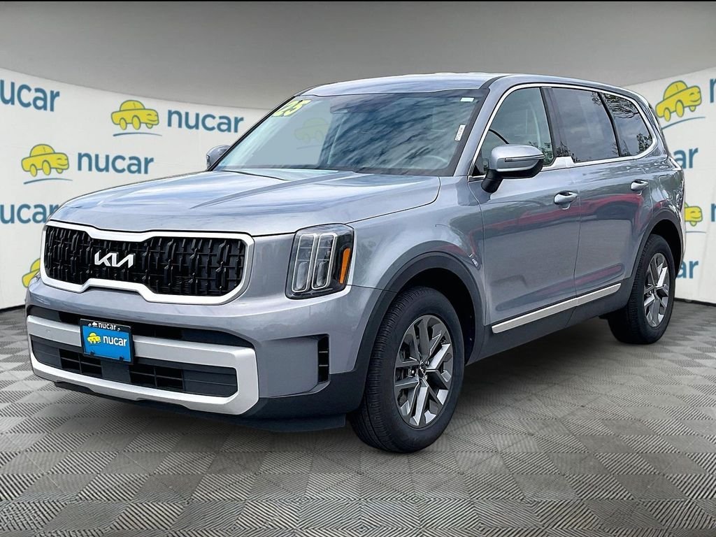 Used 2025 Everlasting Silver Kia LX image 3