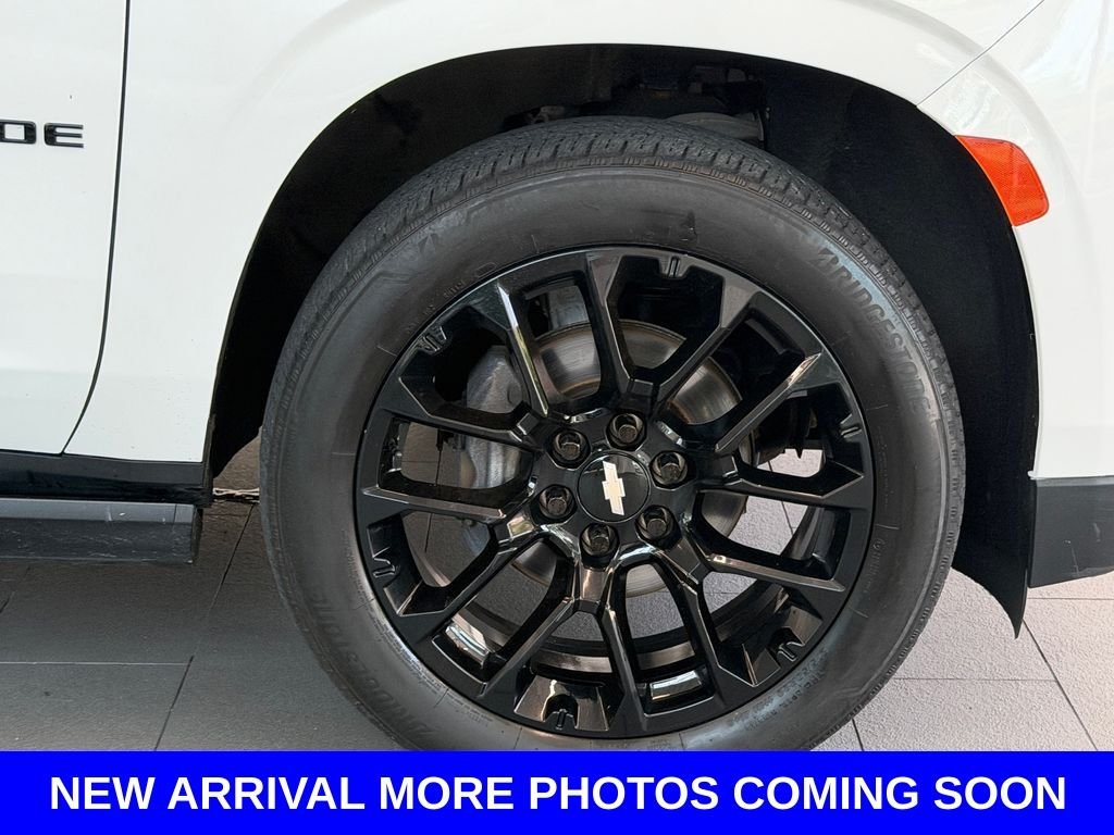 Used 2022 Beige Chevrolet Premier image 9