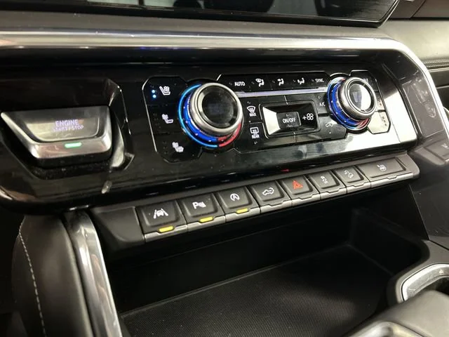 Used 2022 Onyx Black GMC Denali Ultimate image 19