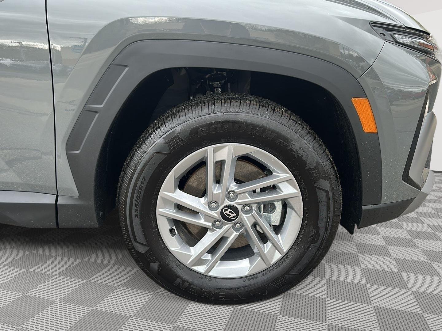 2026 Hyundai Tucson SE - Photo 16