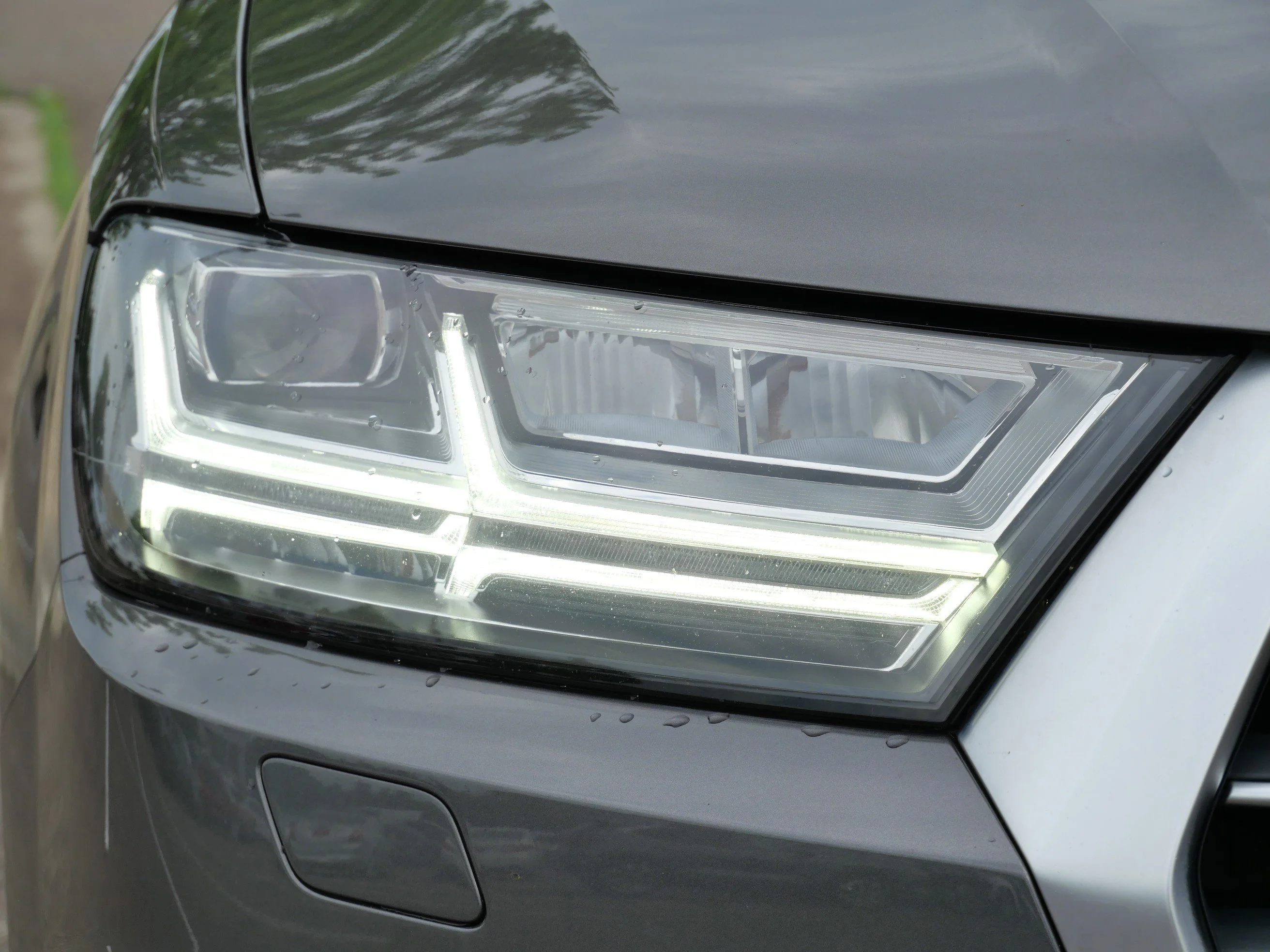 Used 2019 Samurai Gray Metallic Audi Premium Plus image 9