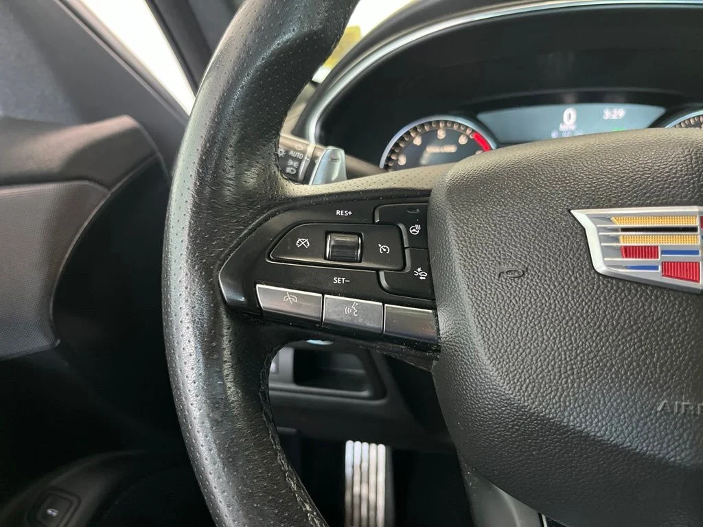 Used 2020 White Cadillac Sport image 7