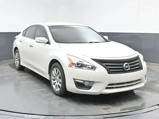 Used 2014 Nissan Altima S with VIN 1N4AL3AP4EN356394 for sale in Morristown, TN