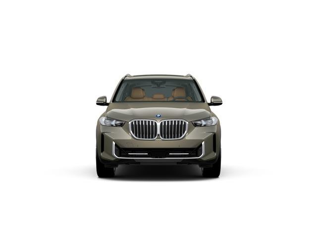 New 2026 Manhattan Green Metallic BMW xDrive50e image 2