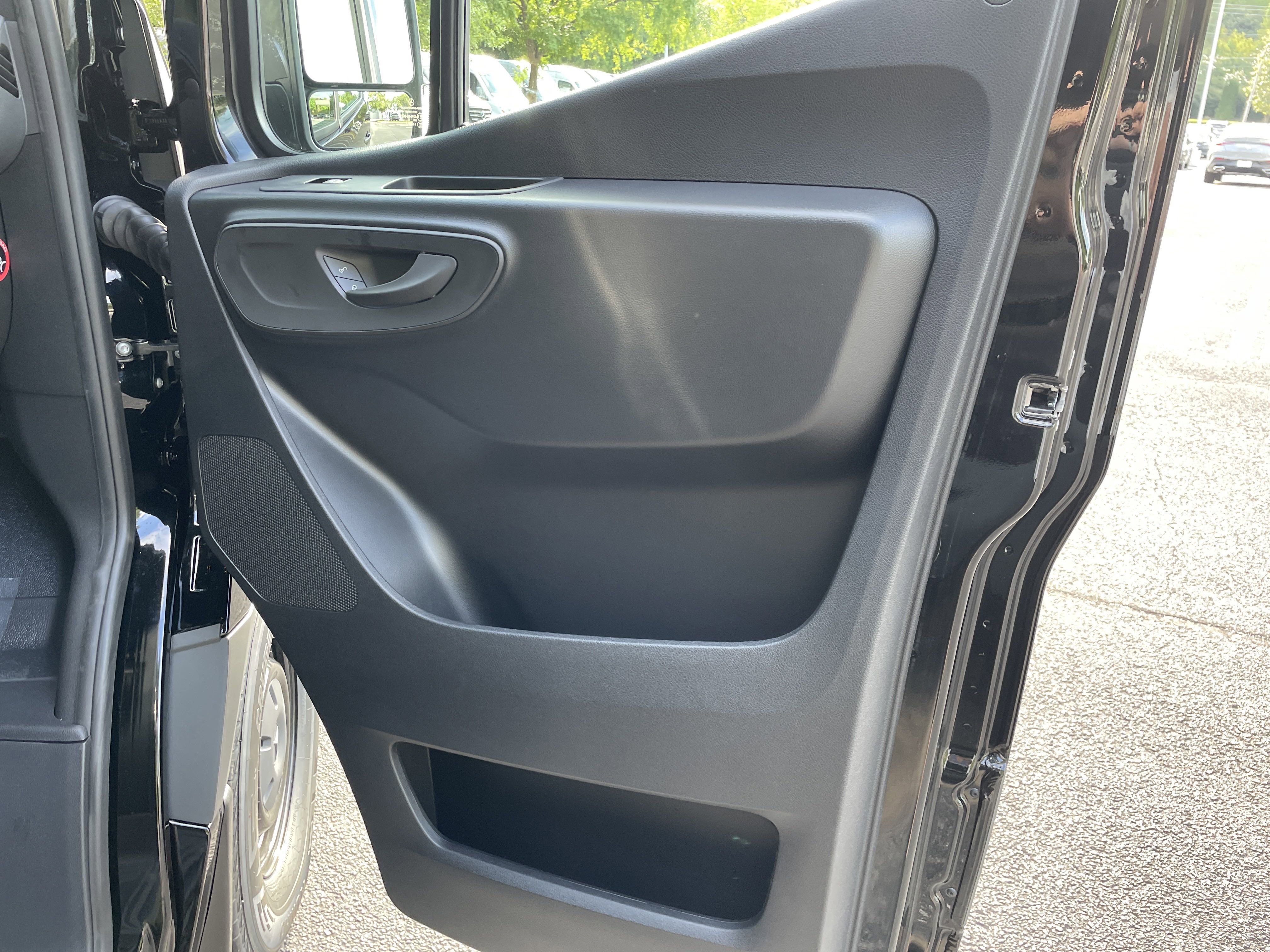 New 2025 Jet Black Mercedes-Benz 2500 Standard Roof I4 Diesel 144 RWD image 40