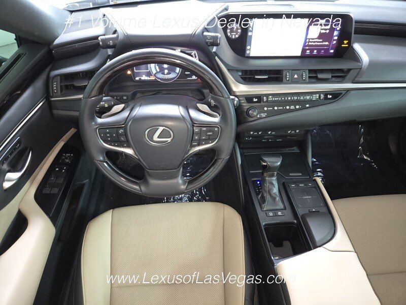 Used 2020 Gray Pearl Lexus 300h image 17