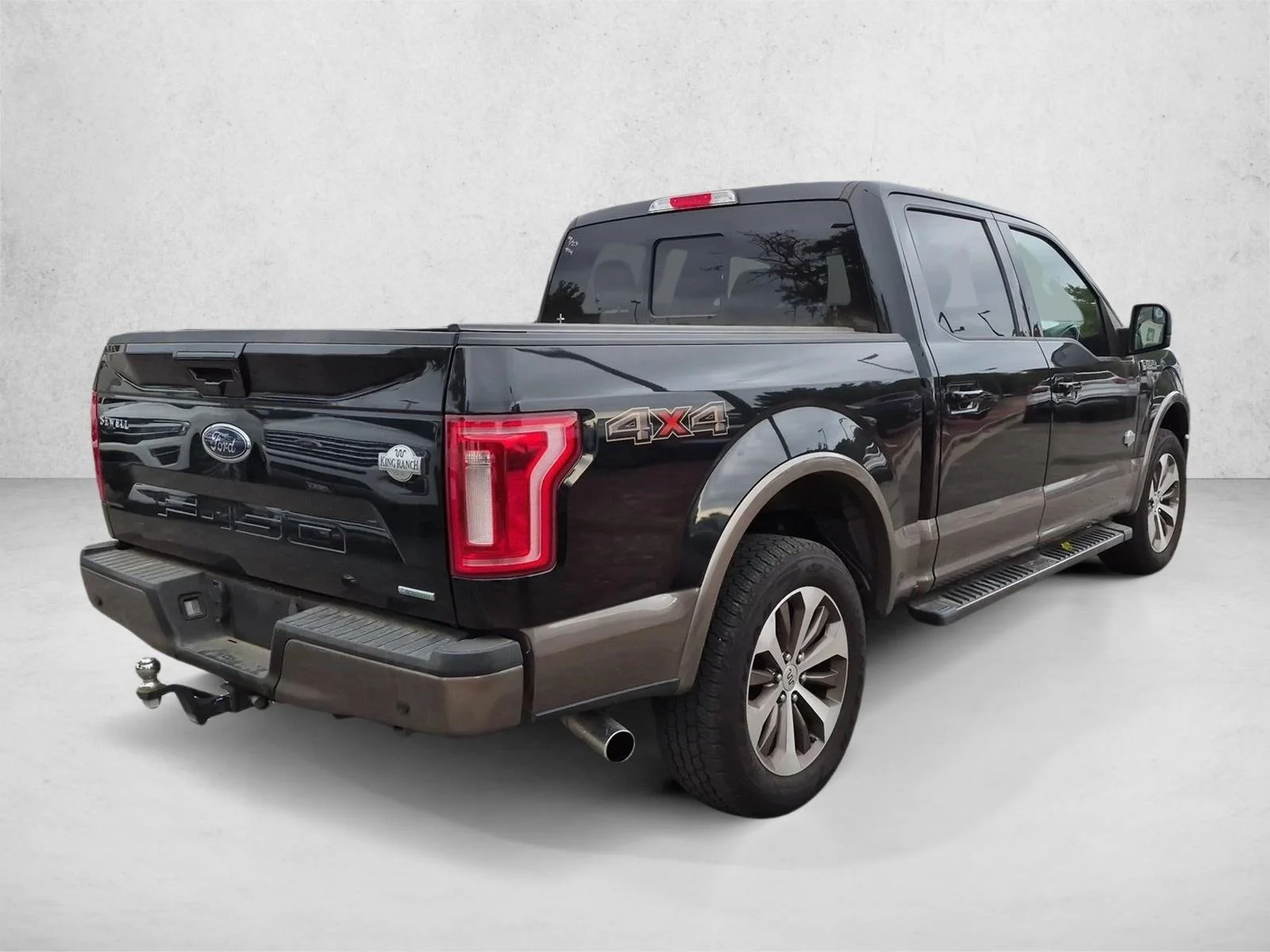 Used 2018 Black Velvet Ford King Ranch image 5