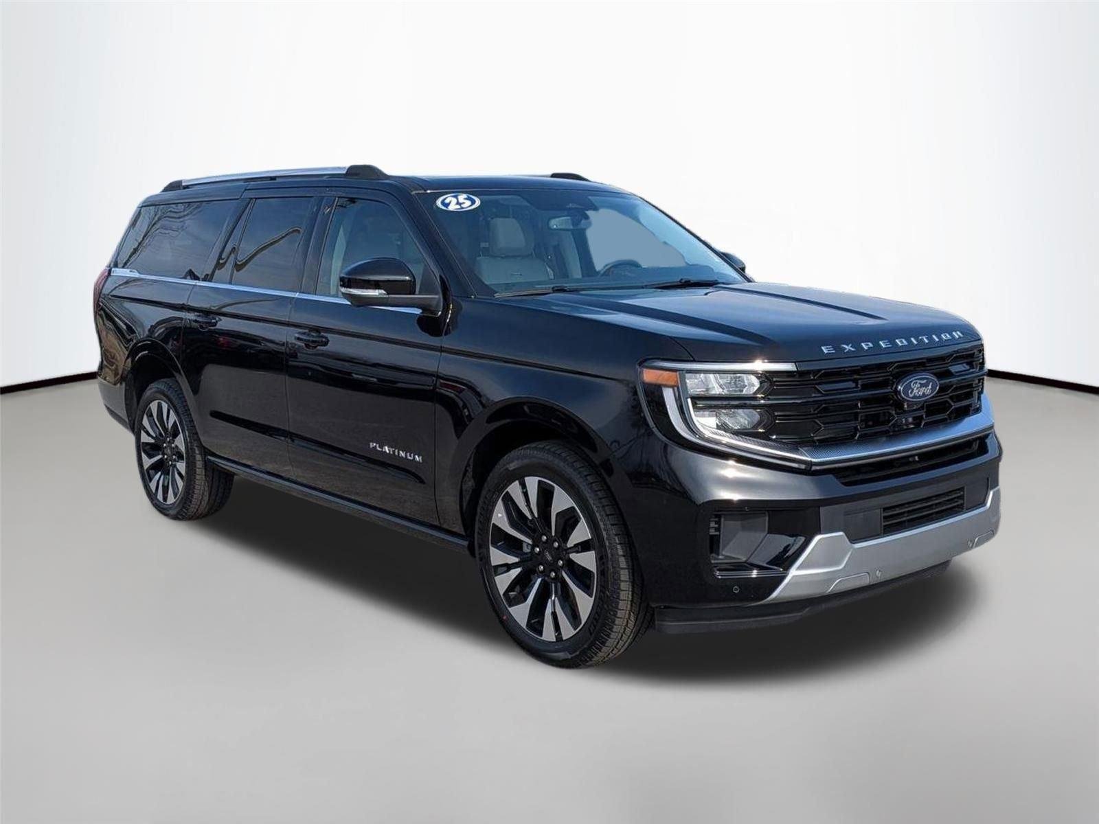 New 2025 Agate Black Metallic Ford Platinum® MAX image 5