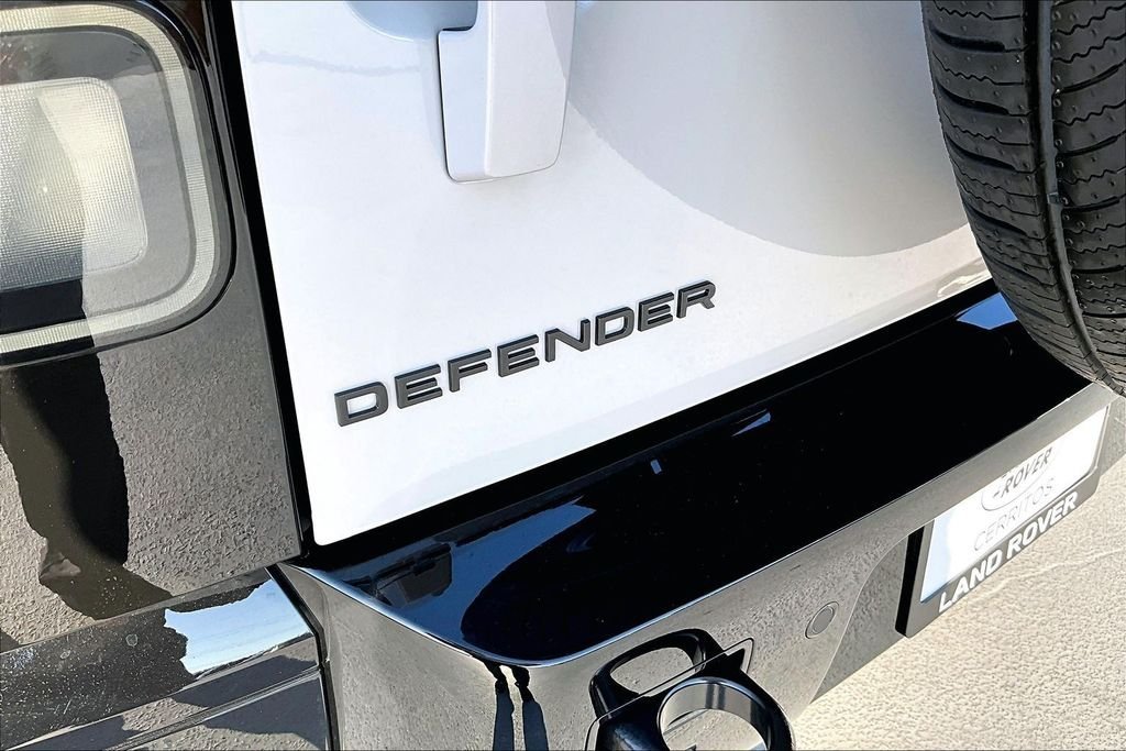 New 2026 Borasco Grey LAND ROVER X-Dynamic SE image 9