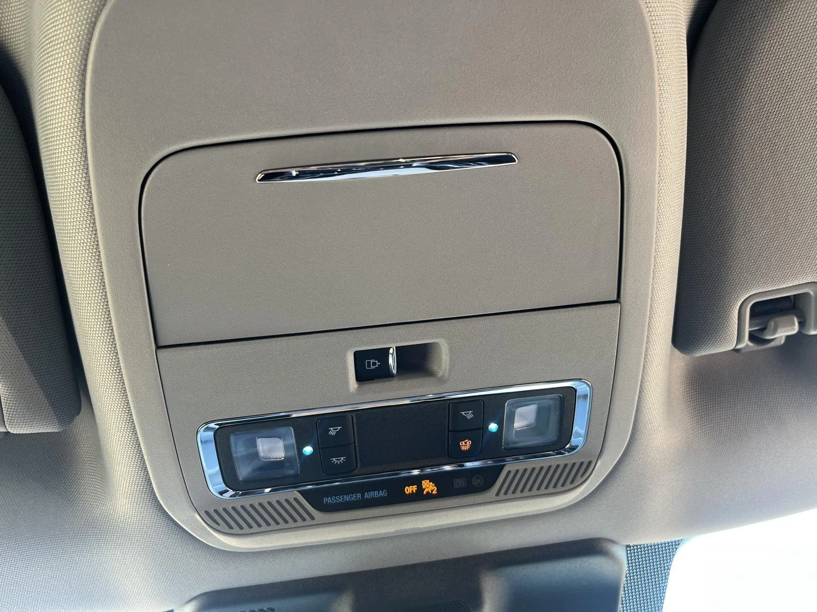 New 2026 Oxford White Ford LARIAT image 25