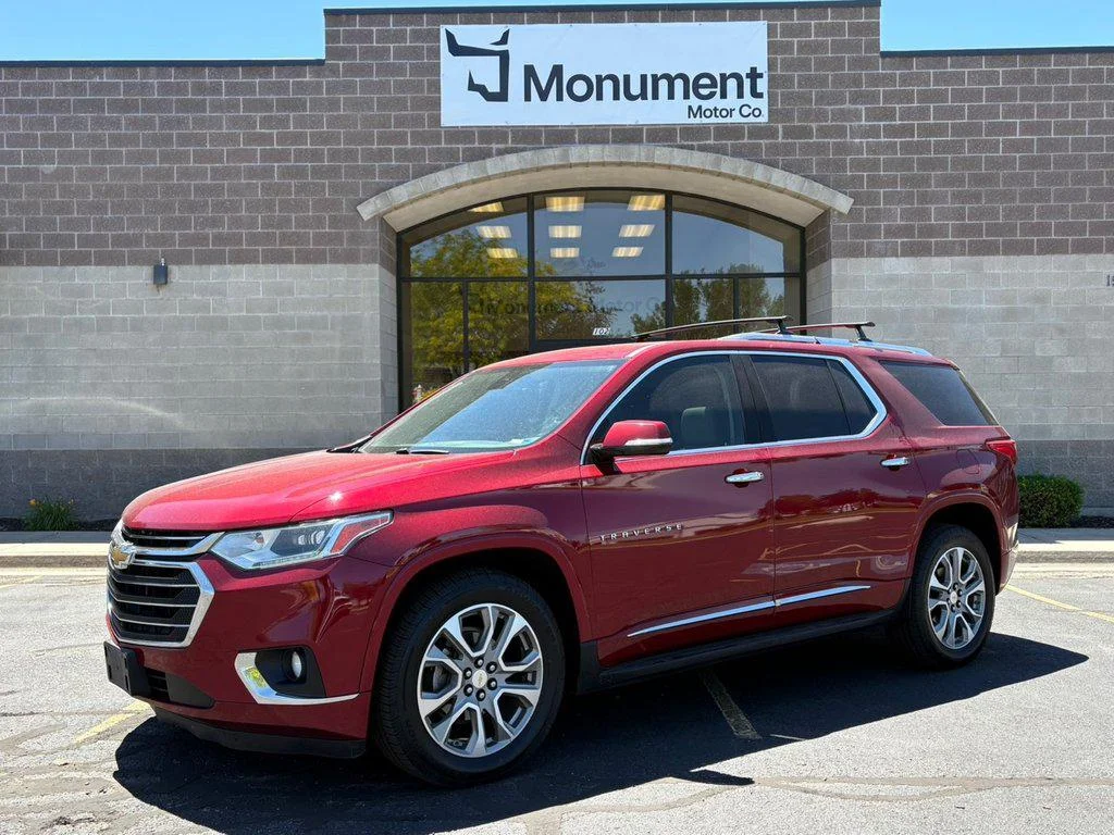 Used 2018 Cajun Red Tintcoat Chevrolet PREMIER image 1