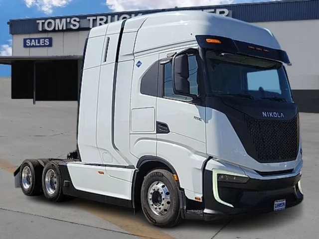 2025 NIKOLA FCEV 